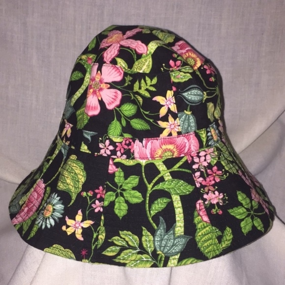 Vera Bradley Bucket Hat 